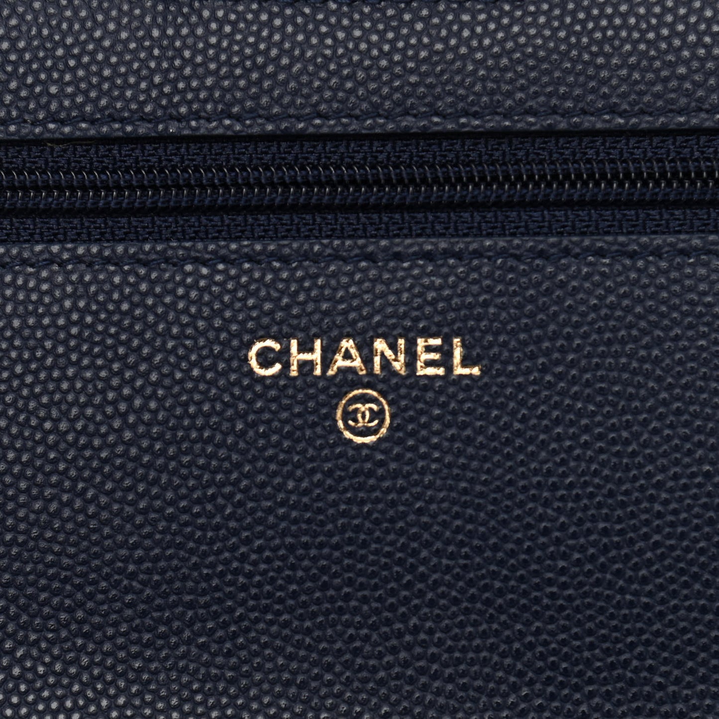 Caviar Quilted Chain Handle Round Wallet On Chain WOC Navy