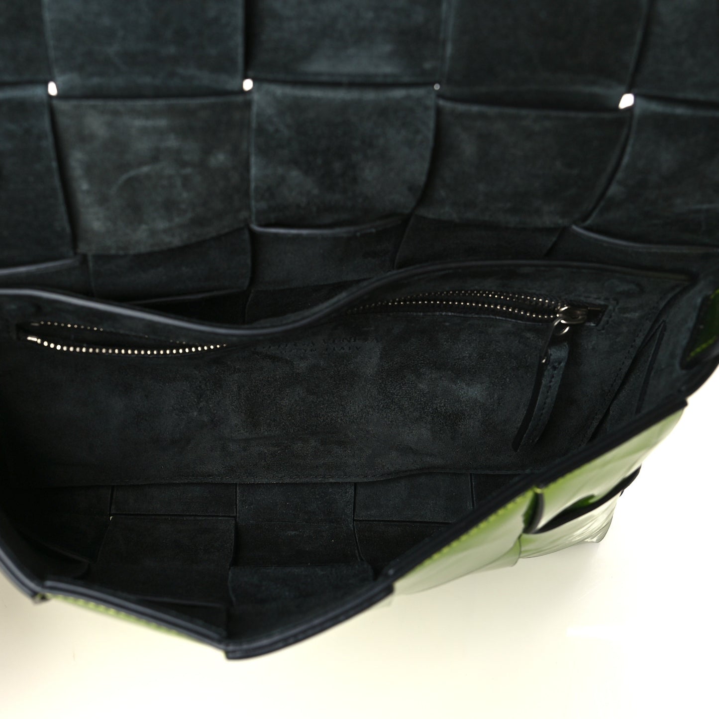 Metallic Crushed Calfskin Maxi Intrecciato Cassette Crossbody Bag Chlorophyll