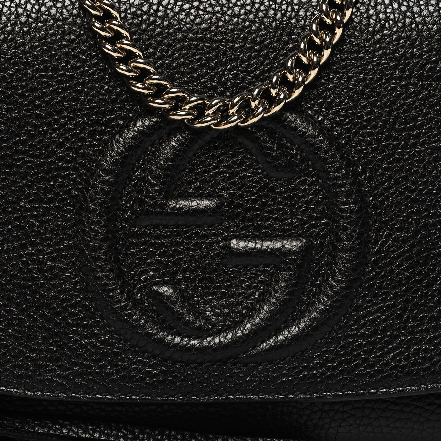 Pebbled Calfskin Medium Soho Flap Crossbody Black