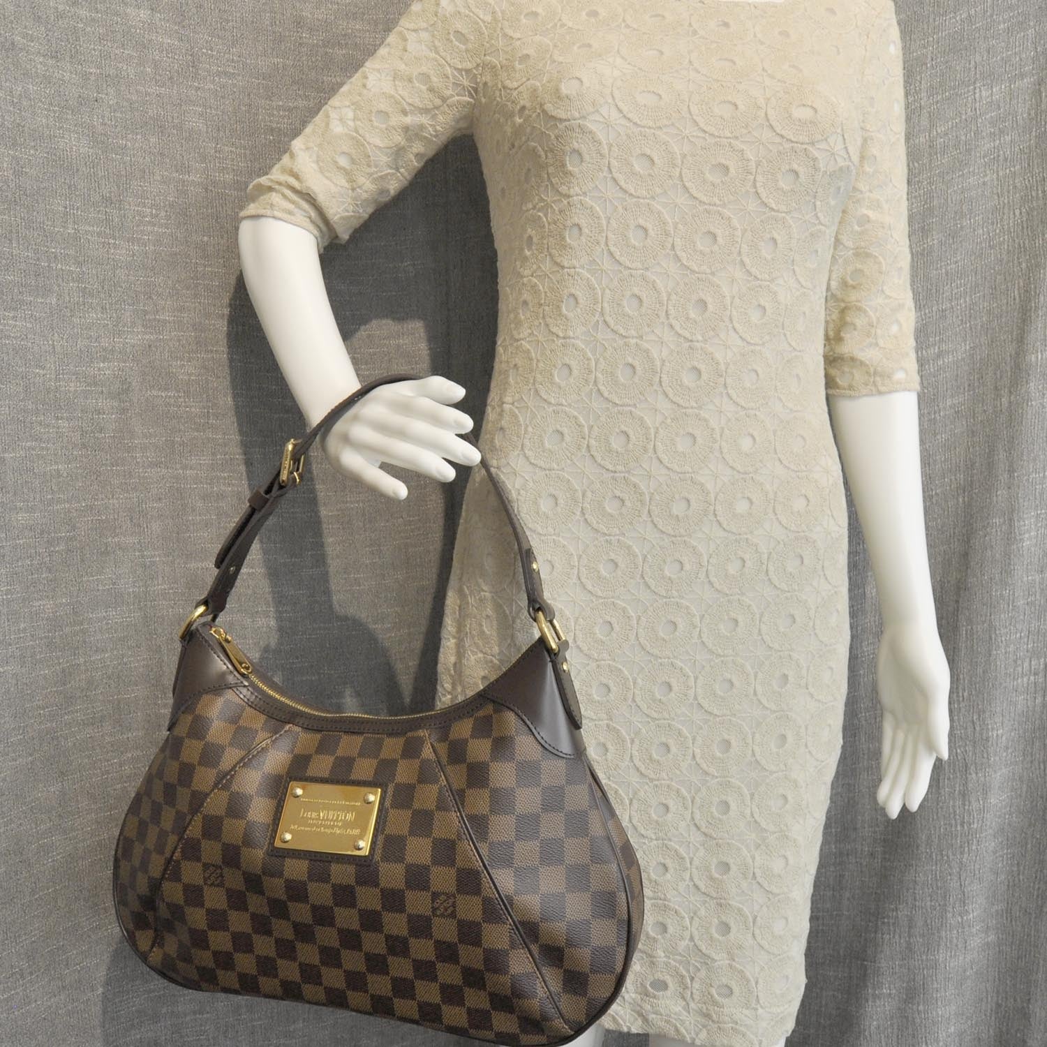 Louis Vuitton Damier Ebene Thames GM 2 of 8