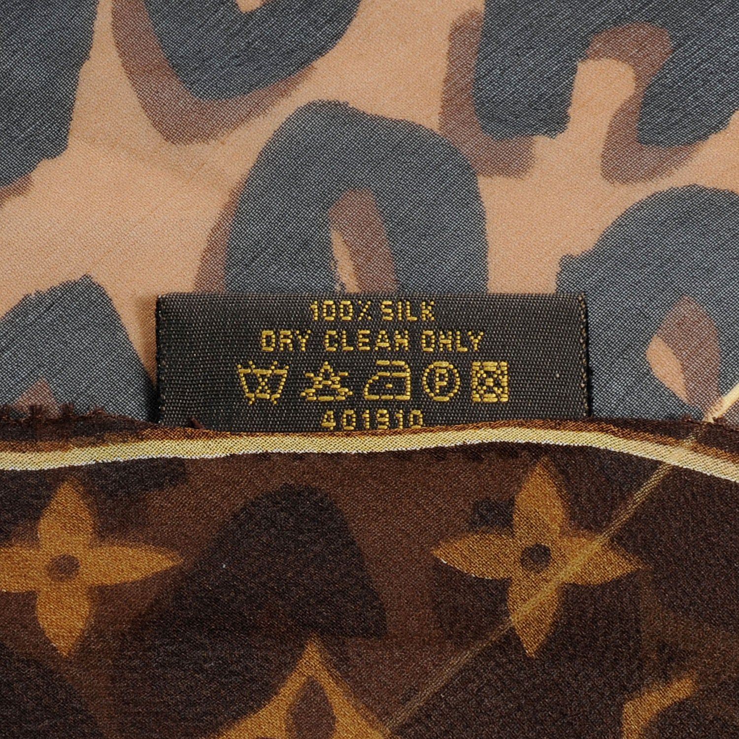 Louis Vuitton Leopard Monogram Silk Scarf 5 of 5