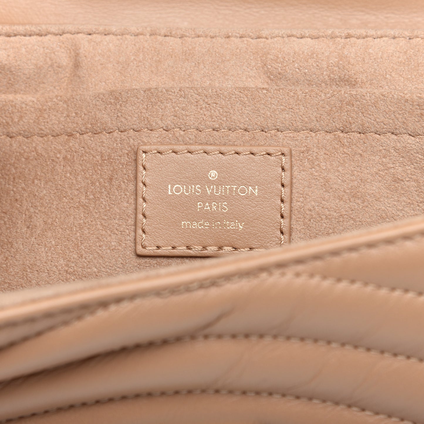 Calfskin New Wave Chain MM Noisette