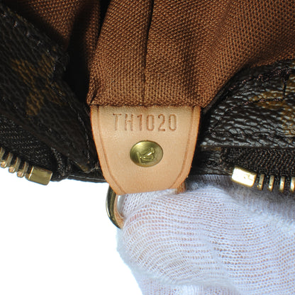 Louis Vuitton Monogram Cabas Mezzo 6 of 7