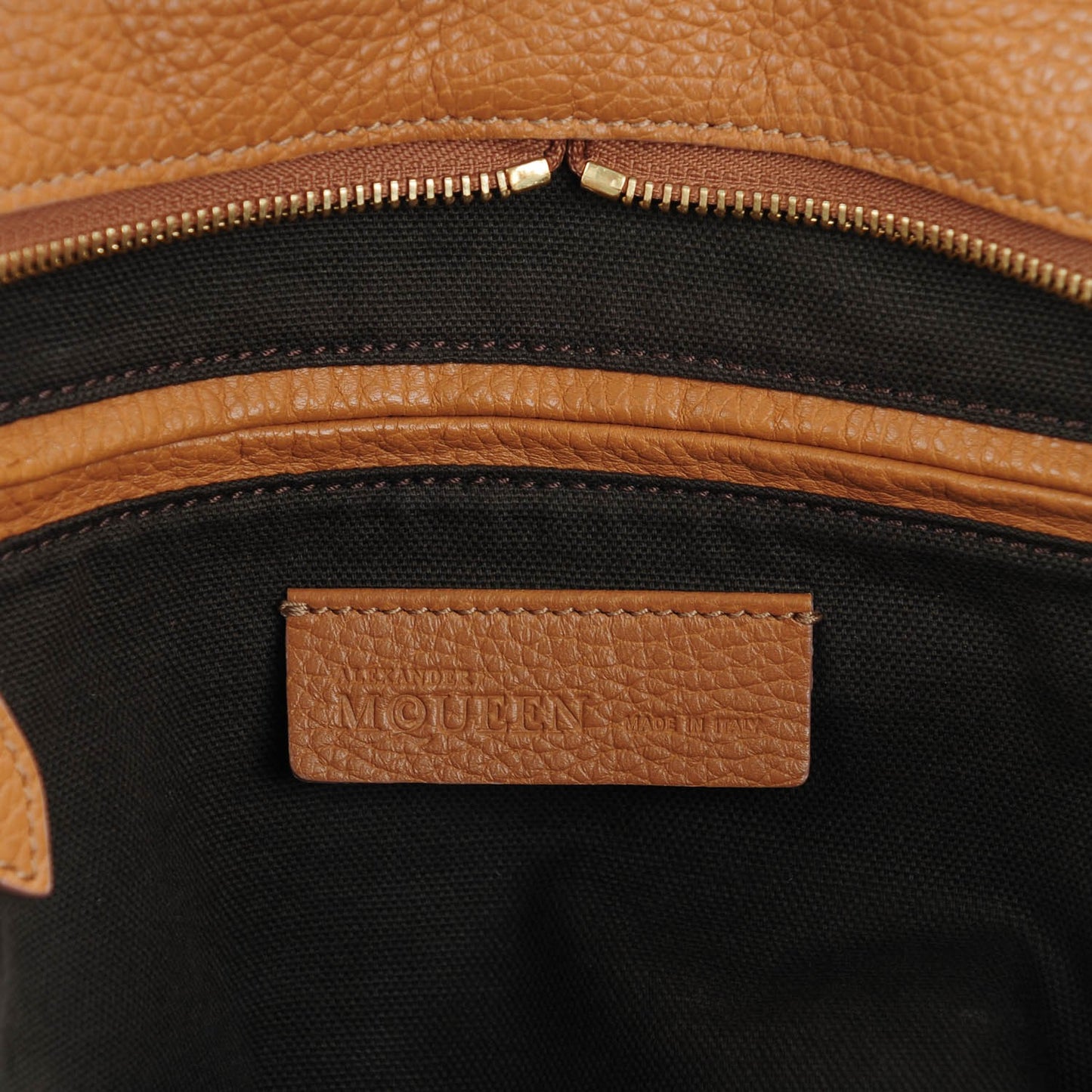 Pebbled Calfskin Large Skull Padlock Zip Around Tote Burnt Camel