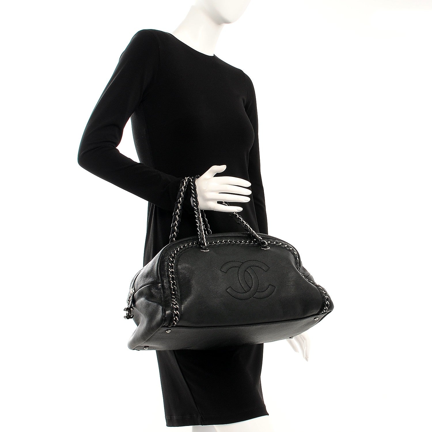 Chanel Deerskin Medium Luxe Ligne Bowler Black 2 of 7