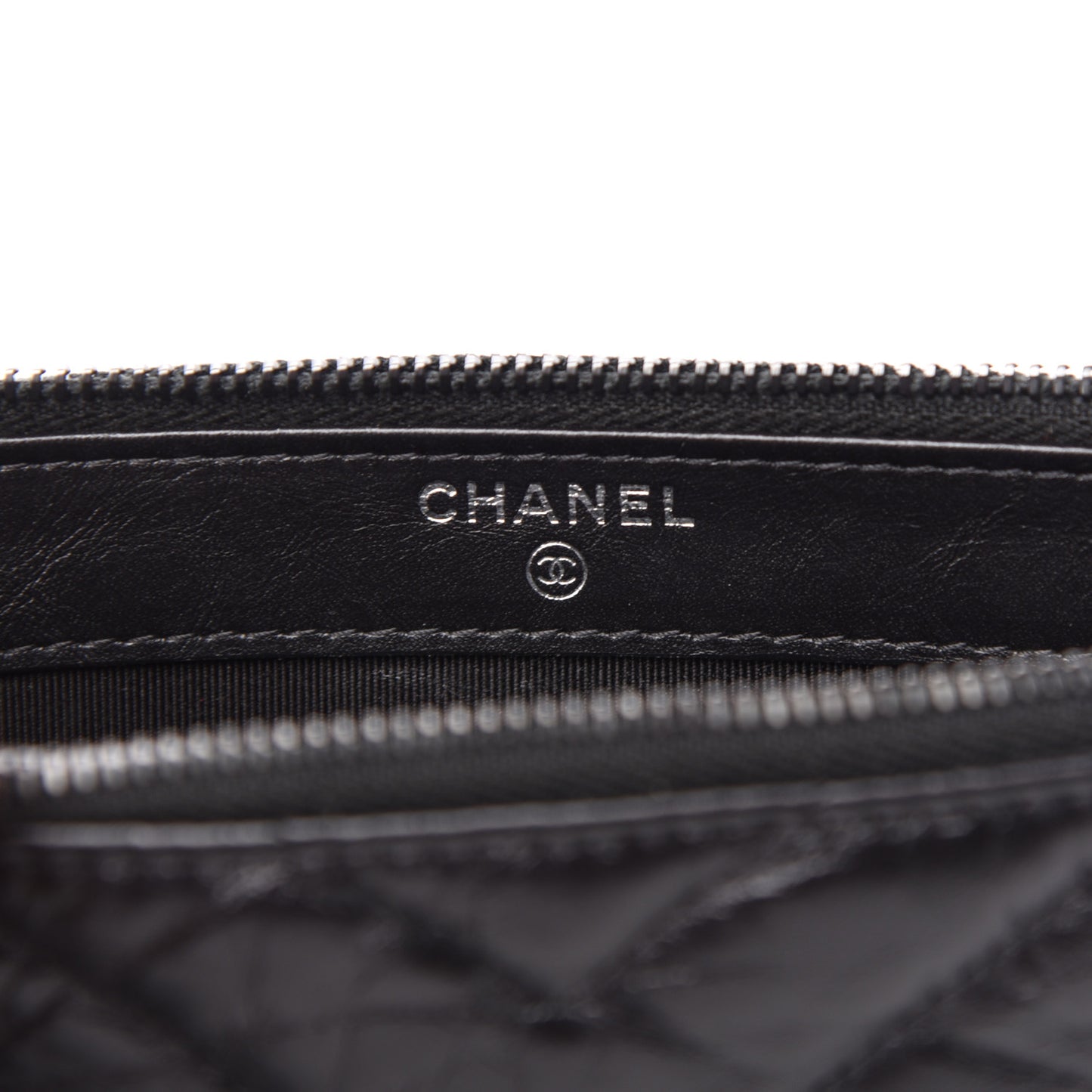 Aged Calfskin Chevron Quilted Small Gabrielle Clutch With Chain So Black