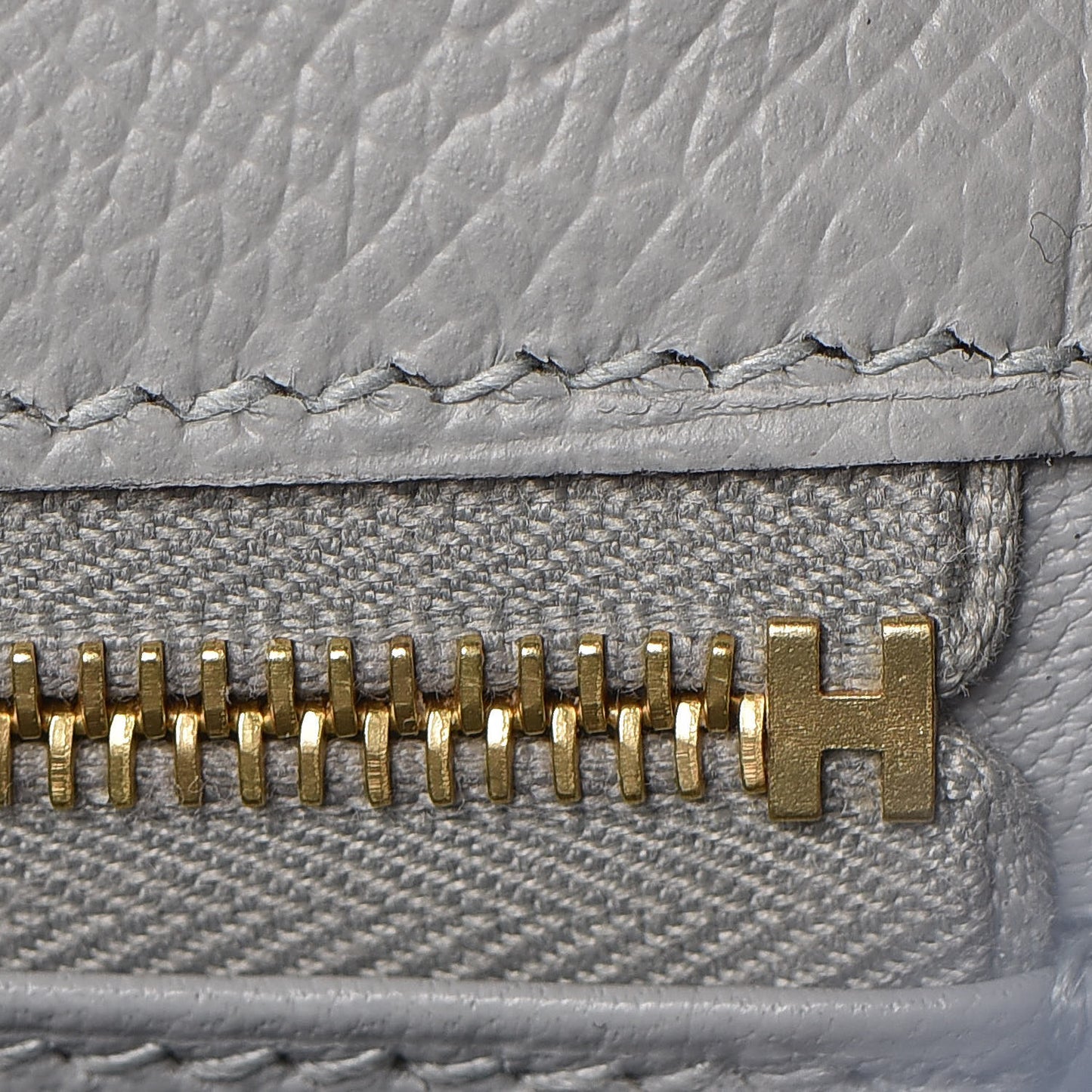 Epsom Kelly Sellier 28 Bleu Glacier