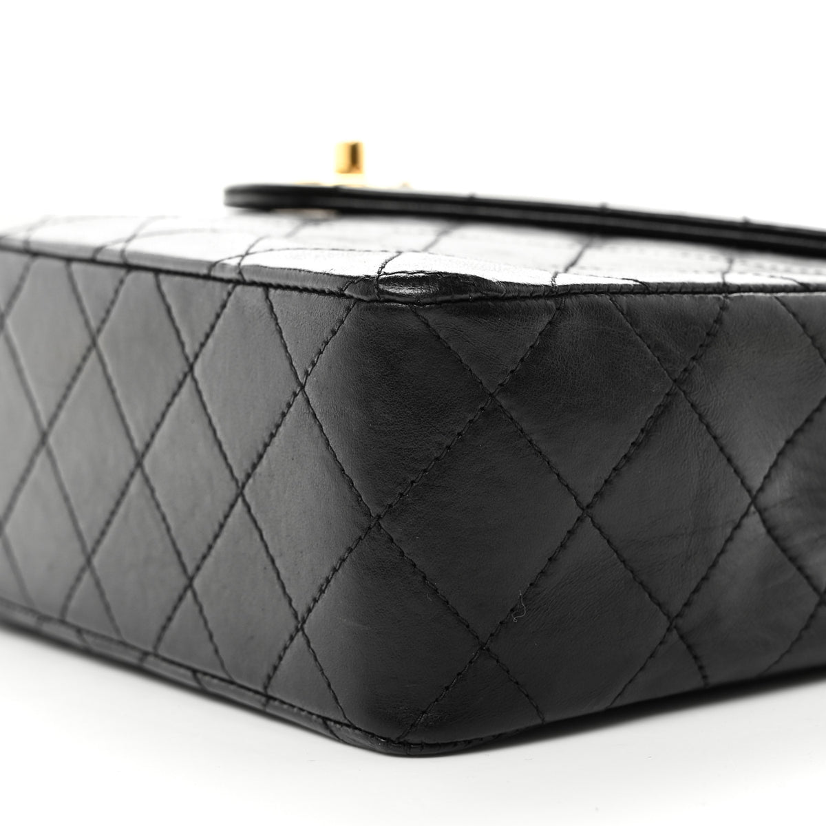 Lambskin Diamond Stitch Envelope Single Flap Black