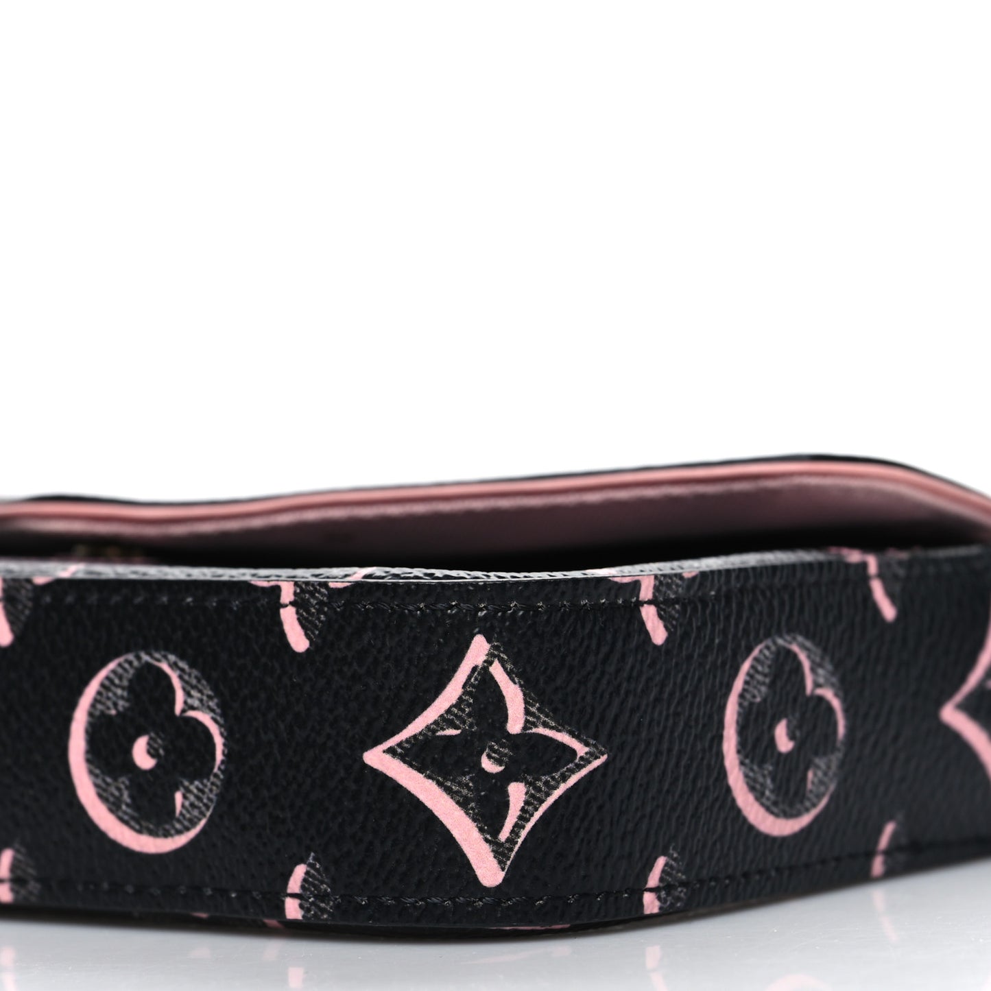 Monogram Fall For You Felicie Strap & Go Black