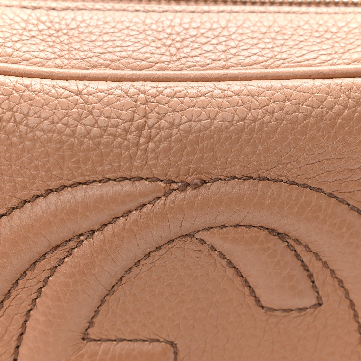 Gucci Pebbled Calfskin Small Soho Disco Bag Camelia 14 of 15