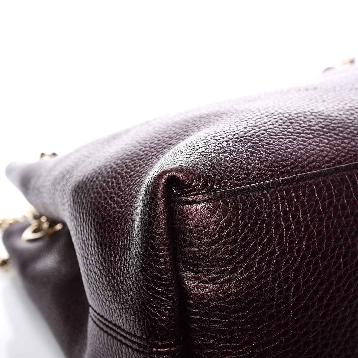 Metallic Cellarius Calfskin Medium Soho Chain Shoulder Bag Classic Burgundy