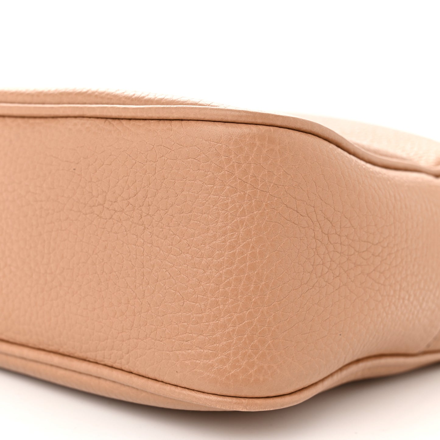 Pebbled Calfskin Small Soho Disco Bag Camelia