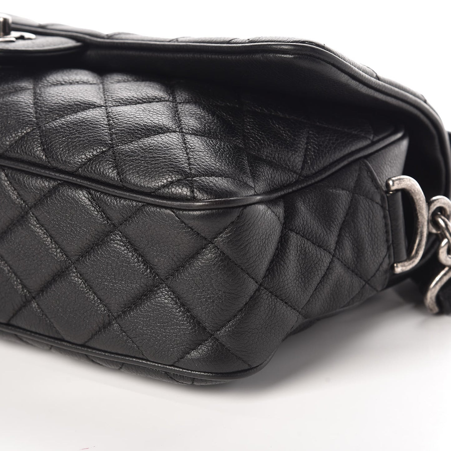 Grained Calfskin Quilted Medium Casual Rock Flap Black