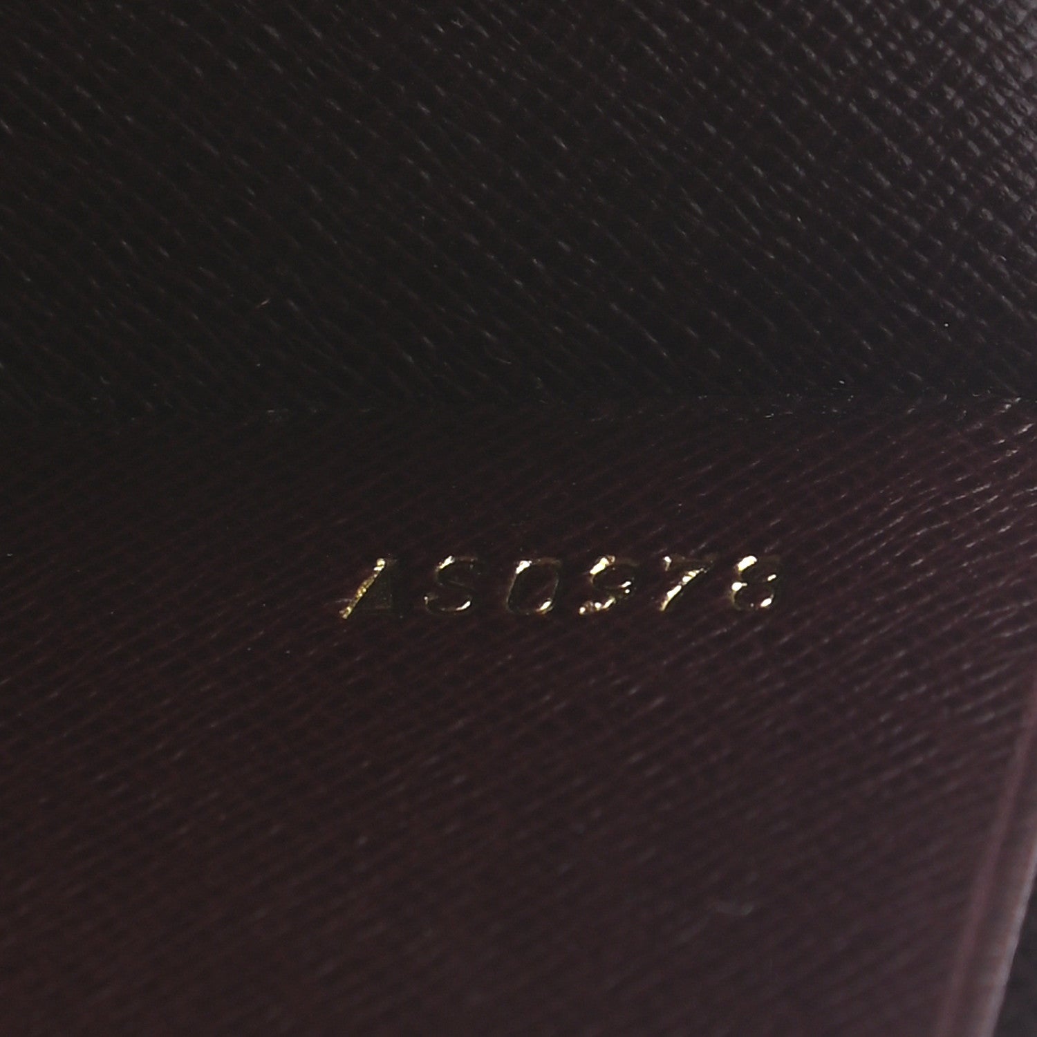 Louis Vuitton Taiga President Classeur Briefcase Acajou 6 of 9