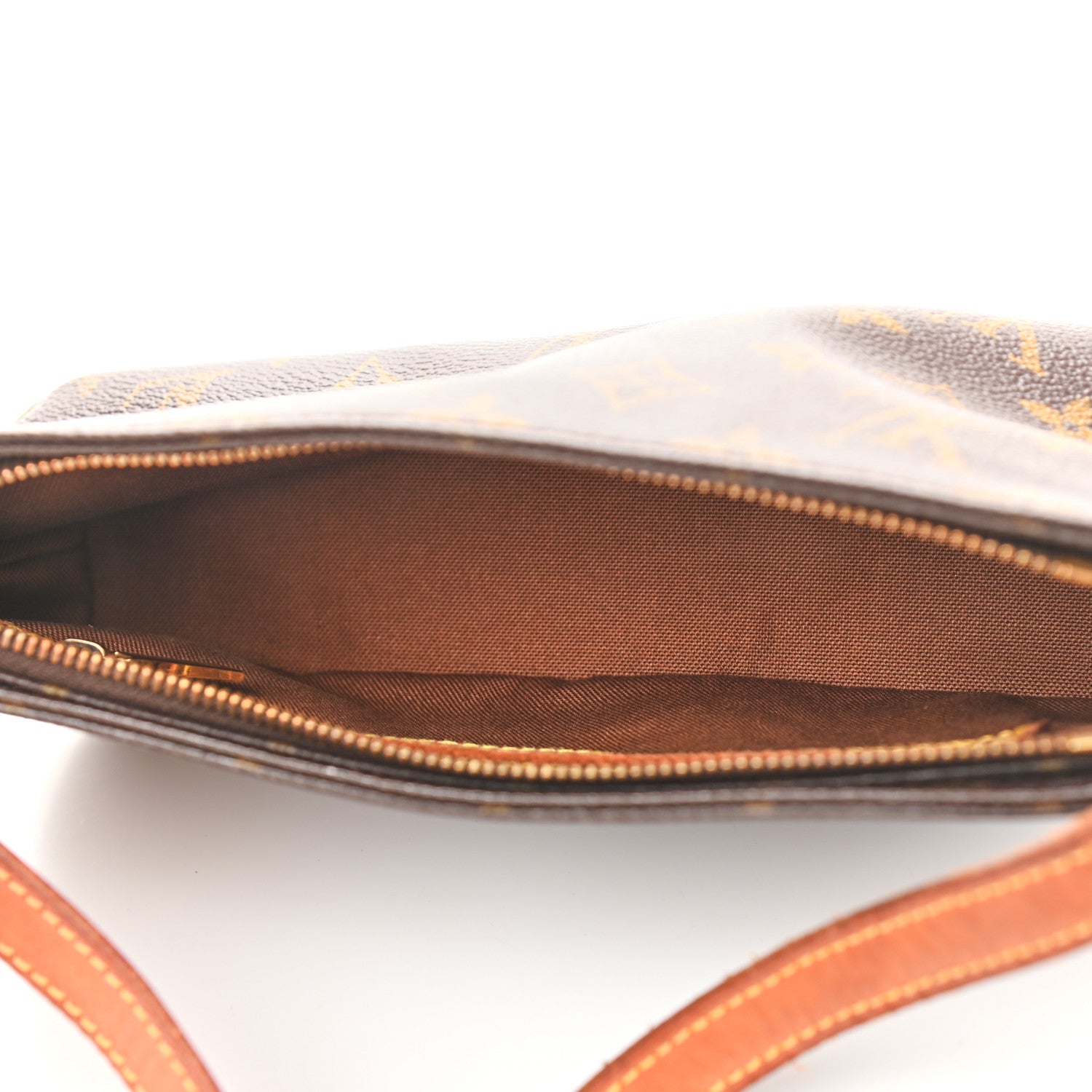 Louis Vuitton Monogram Trotteur 5 of 16