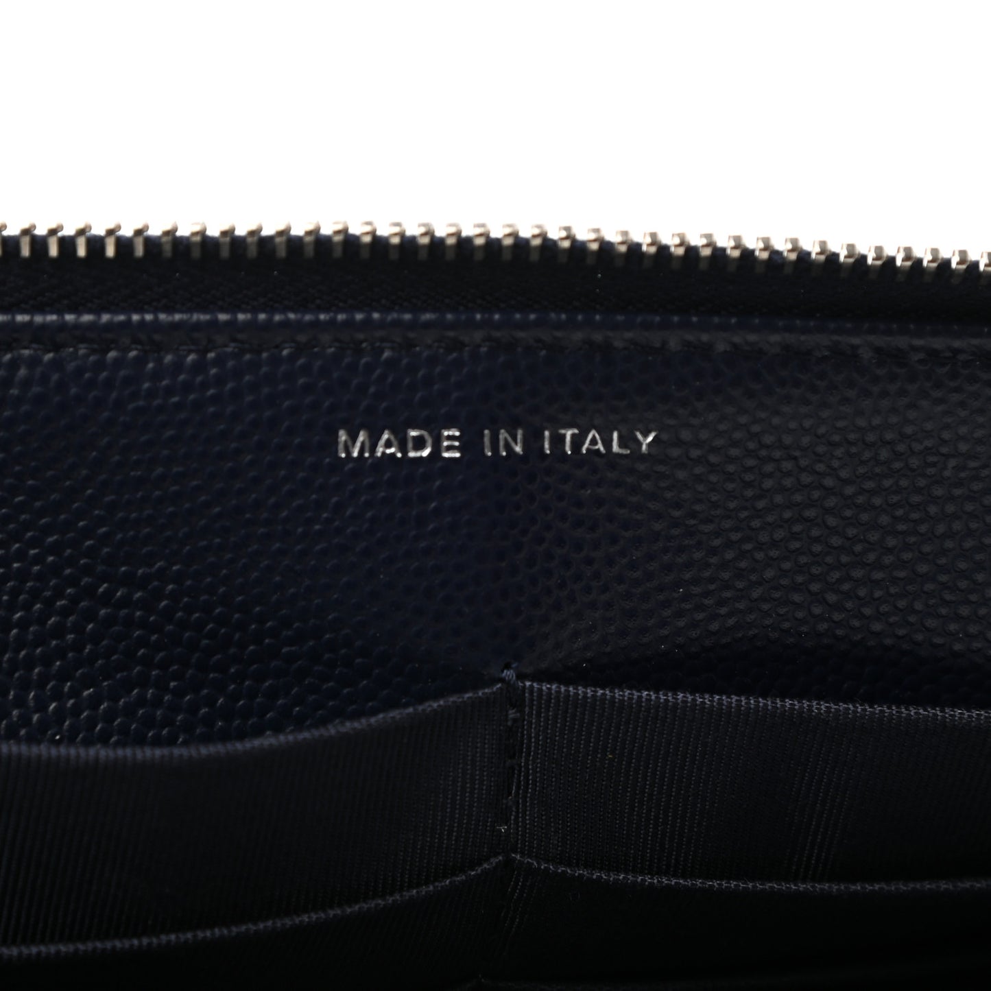 Caviar Chevron Quilted Small Zipped Pouch Navy