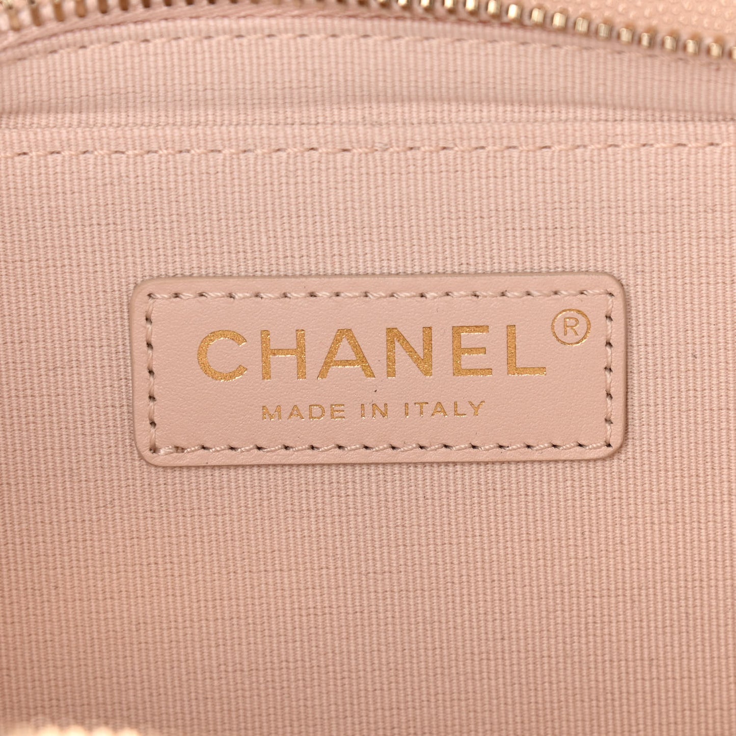 Caviar Quilted Like A Wallet Flap Light Beige