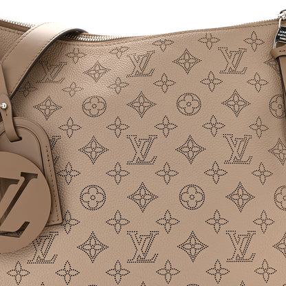 Louis Vuitton Mahina Beaubourg Hobo MM Galet 7 of 11