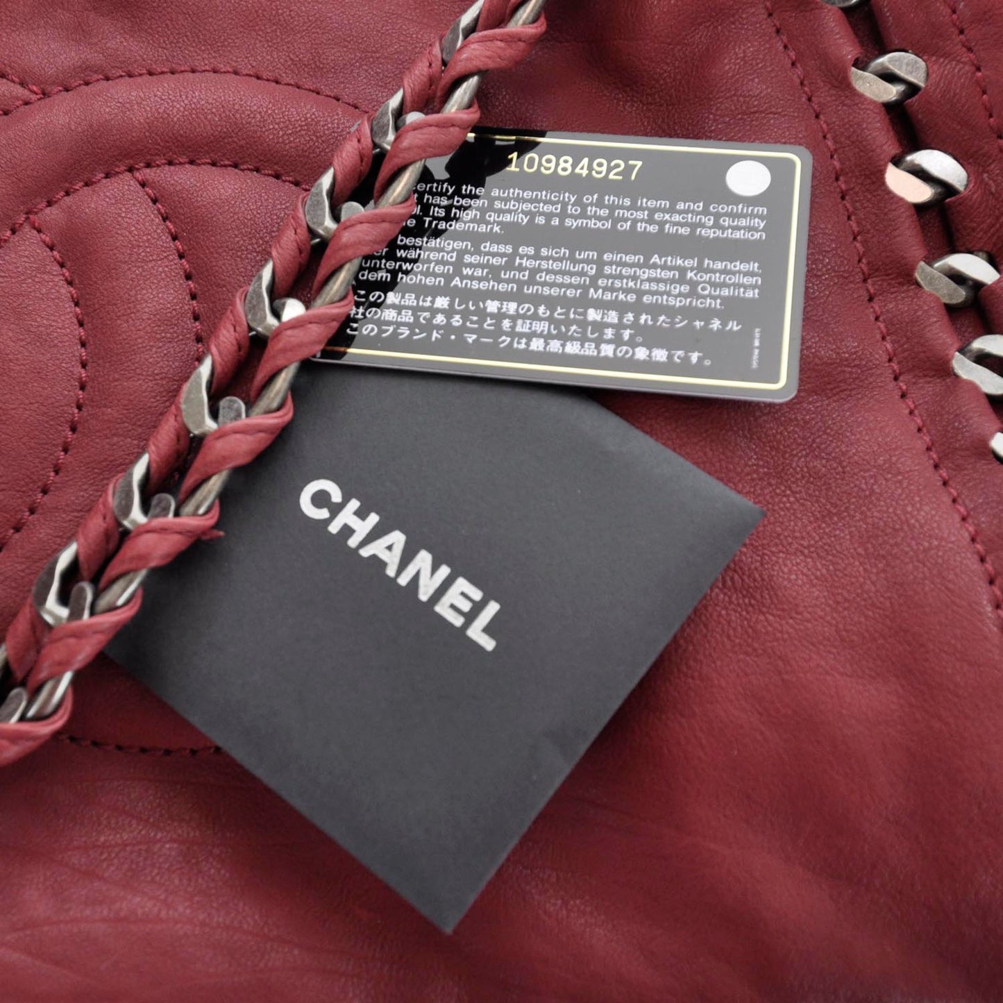 Leather Modern Chain Tote Red