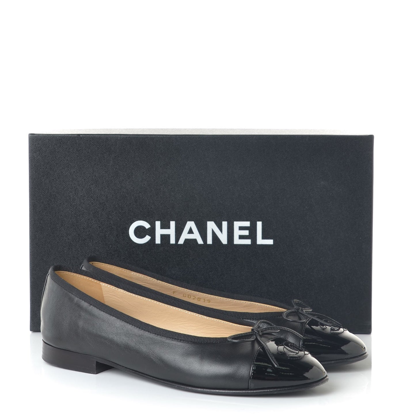 Lambskin Patent CC Cap Toe Ballerina Flats 36 Black