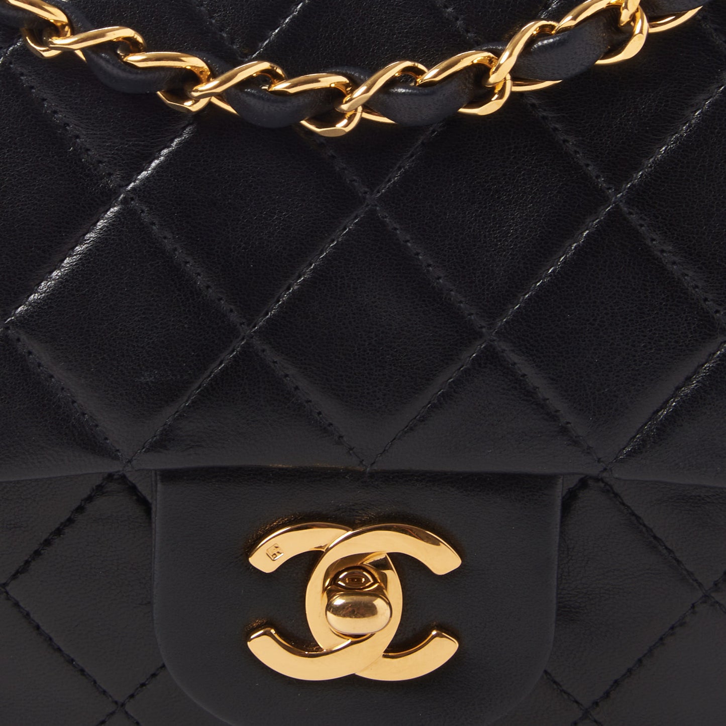 Lambskin Quilted Medium Double Flap Black
