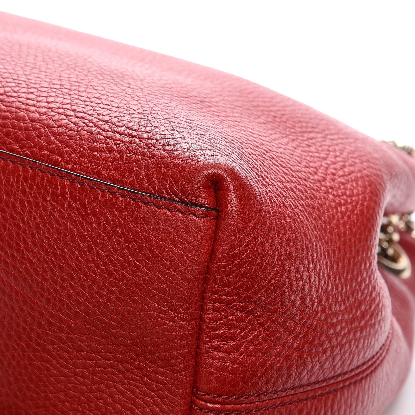 Pebbled Calfskin Medium Soho Chain Shoulder Bag Tabasco Red