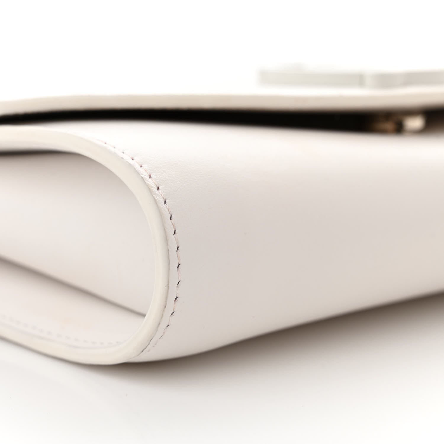 Christian Louboutin Calfskin Monochrome Loubi54 Wallet On Chain White 9 of 13