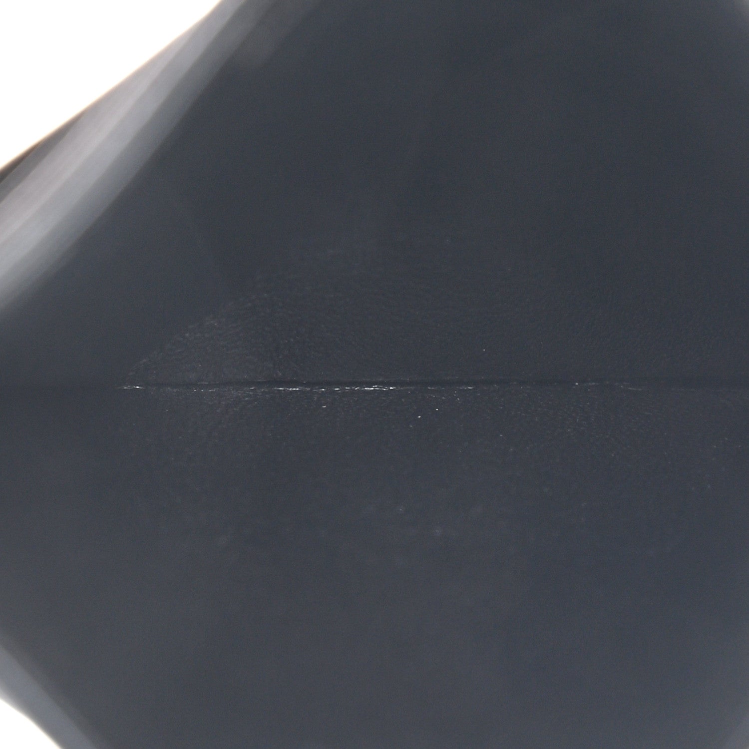 Saint Laurent Grain De Poudre Matelasse Chevron Monochrome Monogram Credit Card Case Black 5 of 8