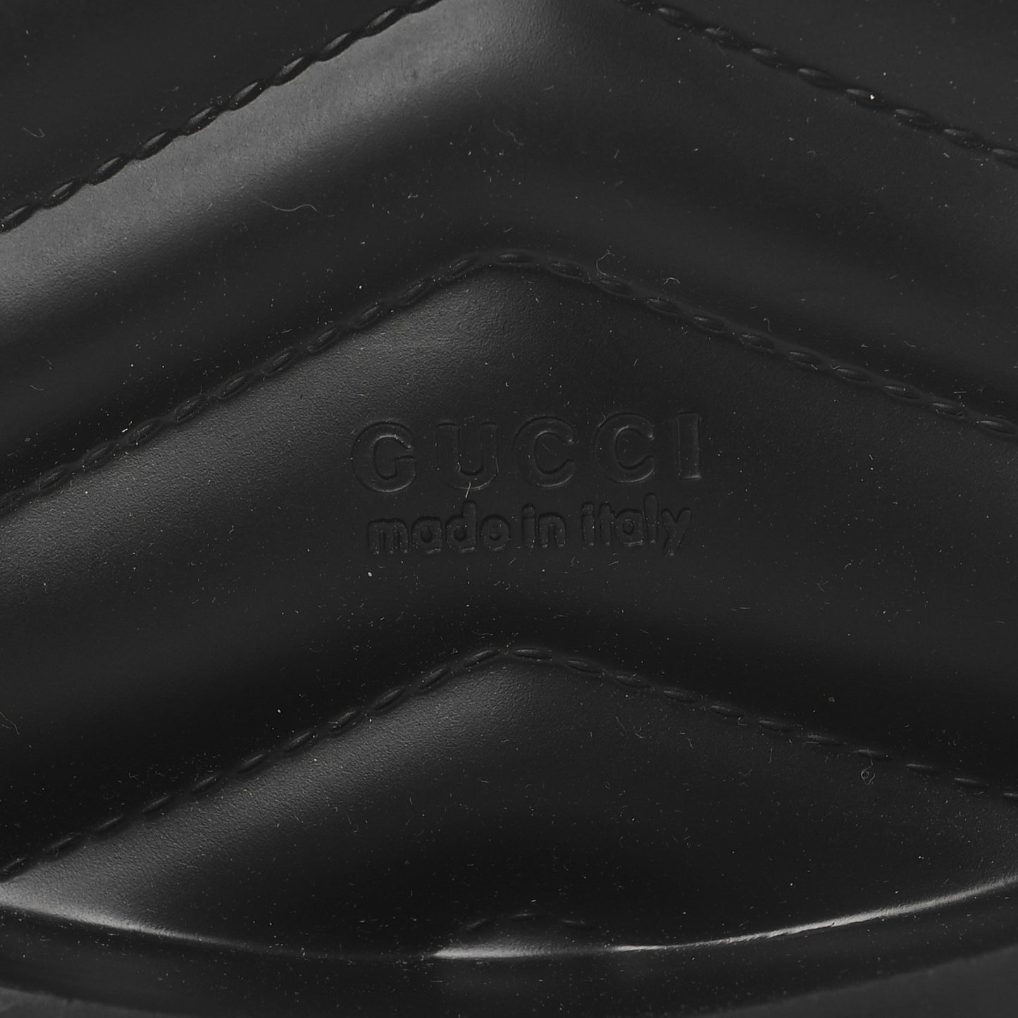 Rubber Chevron Logo Embossed Womens Thong Platform Sandals 38 Black