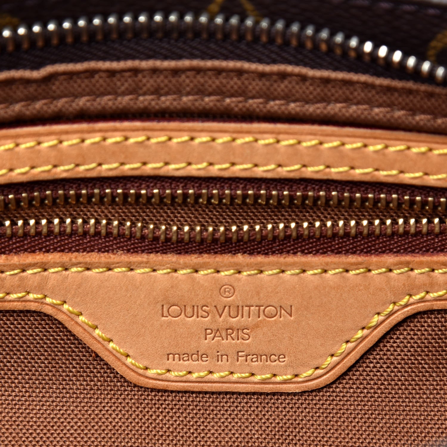 Louis Vuitton Monogram Trotteur 6 of 9