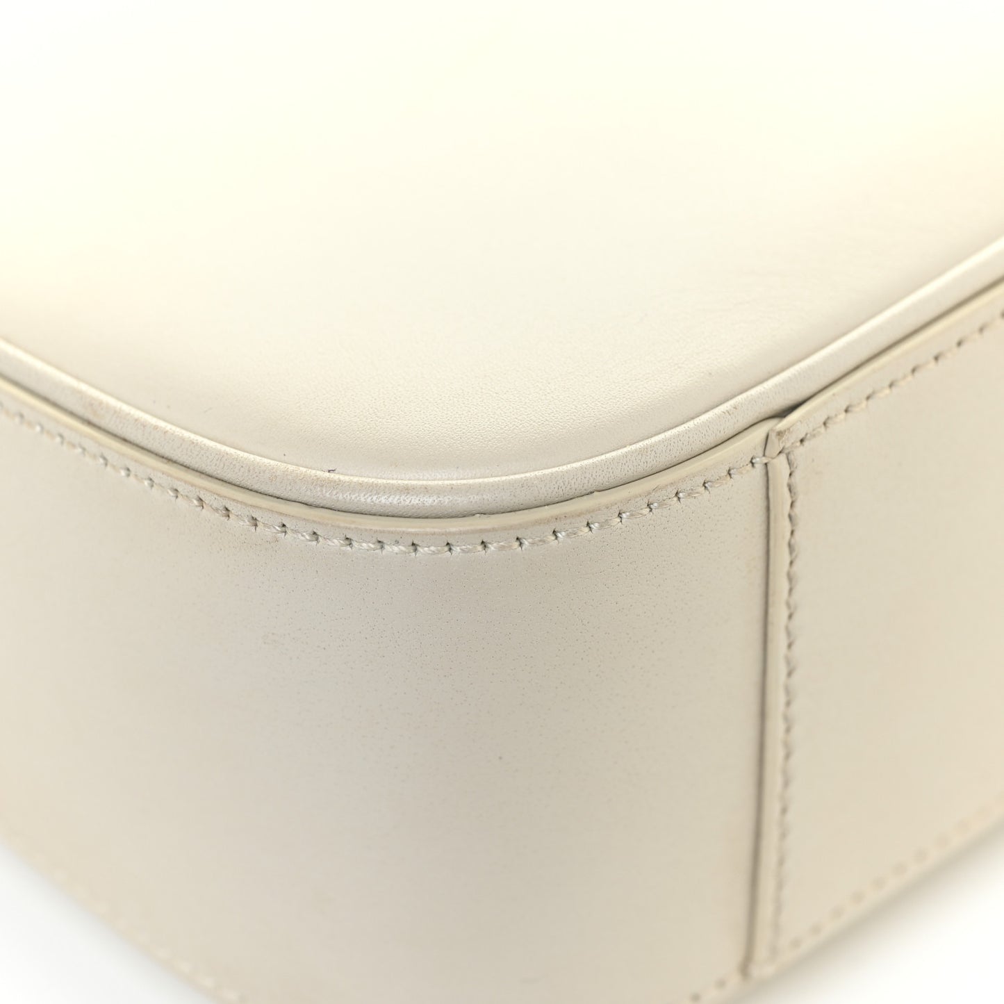 Smooth Calfskin Le 5 A 7 Hobo Crema Soft