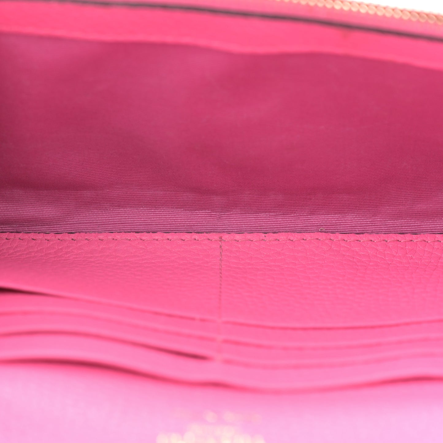 Pebbled Calfskin Rockstud Flip Lock Wallet On Chain Feminine Pink