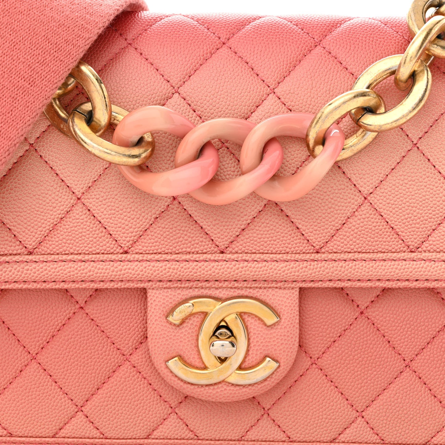 Caviar Quilted Medium Sunset On The Sea Flap Coral