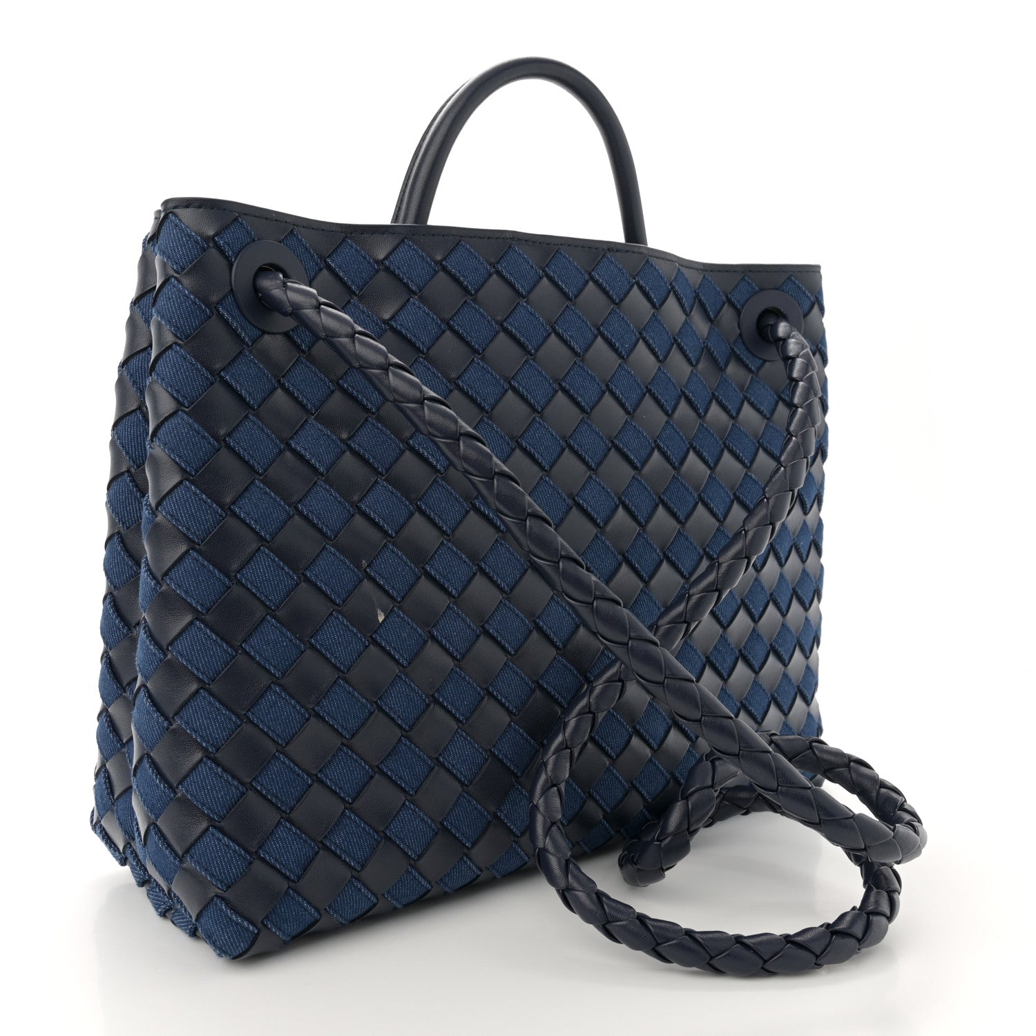 BOTTEGA VENETA ネイビー ダッフルバッグ Bottega Veneta Nappa Intrecciato Denim Medium Andiamo Shoulder Bag