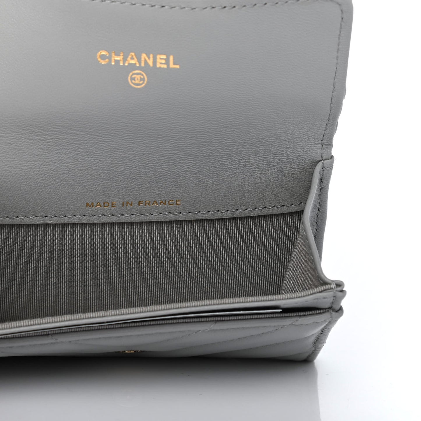Lambskin Chevron Quilted Flap Card Holder Grey