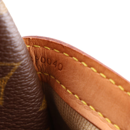 Louis Vuitton Monogram Reporter PM 7 of 11