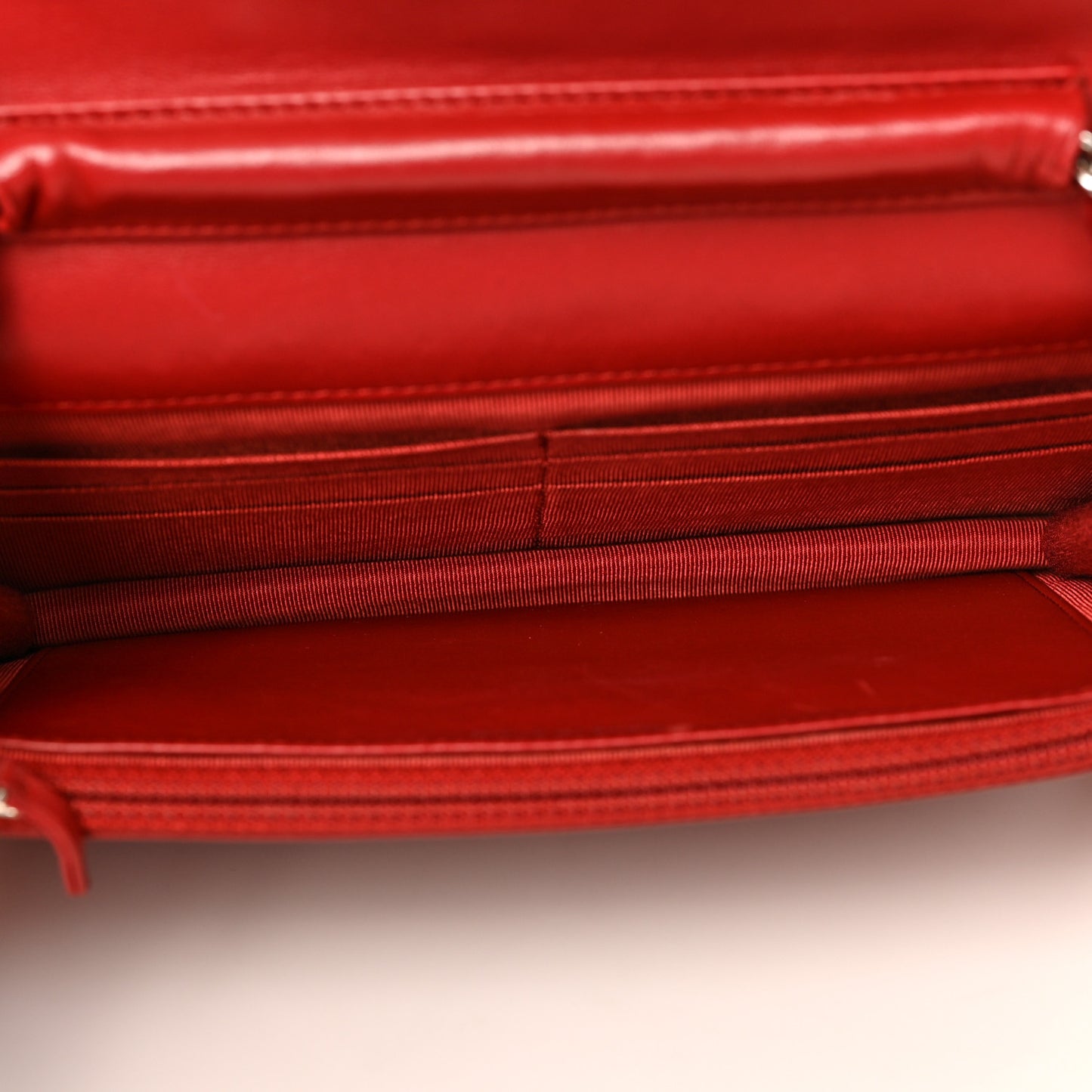 Lambskin Quilted Wallet On Chain WOC Red