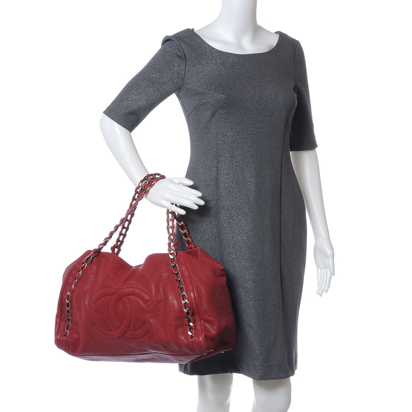 Caviar Luxe Ligne Modern Chain Tote Large Red