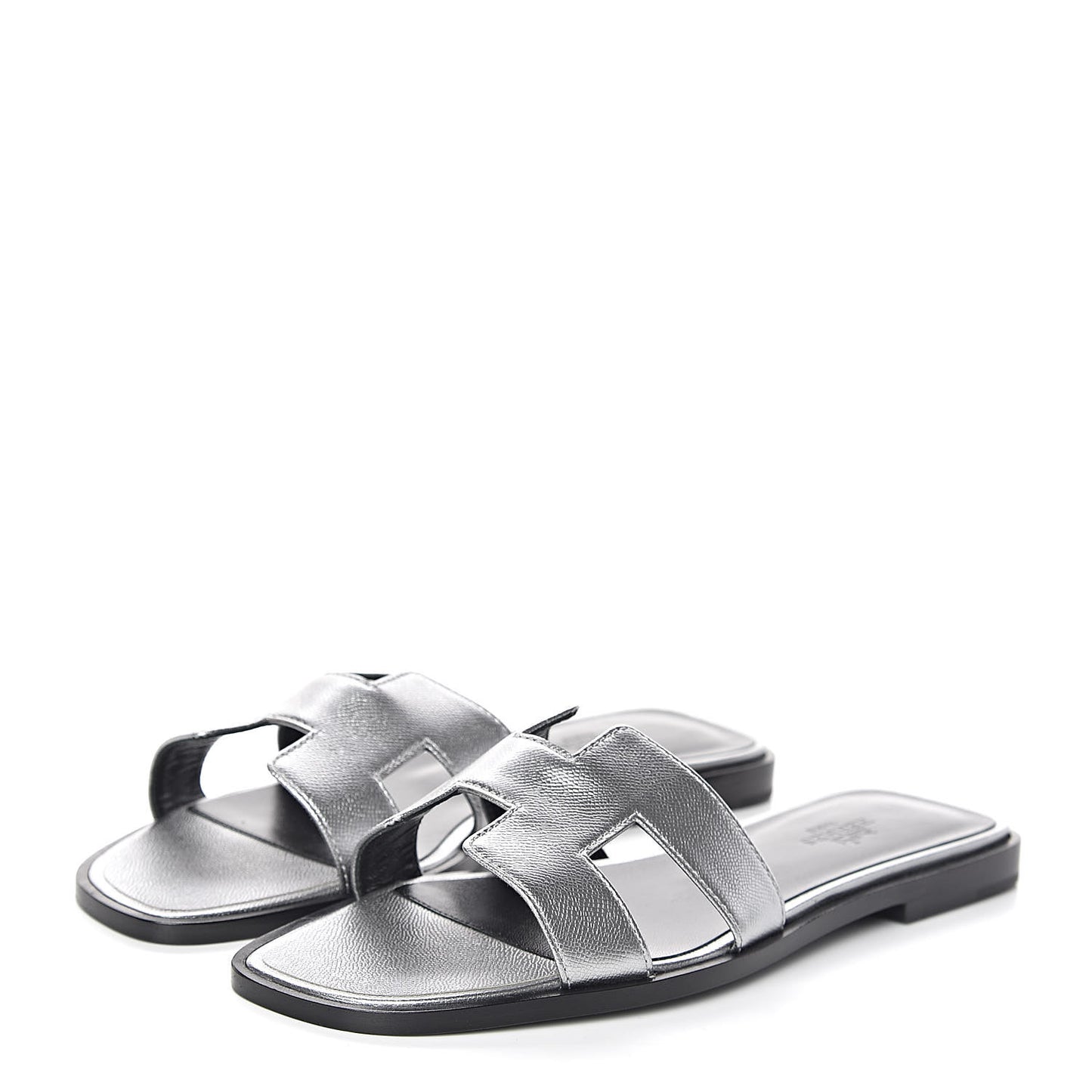Metallic Epsom Oran Sandals 37 Argent