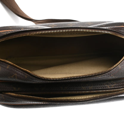 Louis Vuitton Monogram Reporter PM 4 of 4