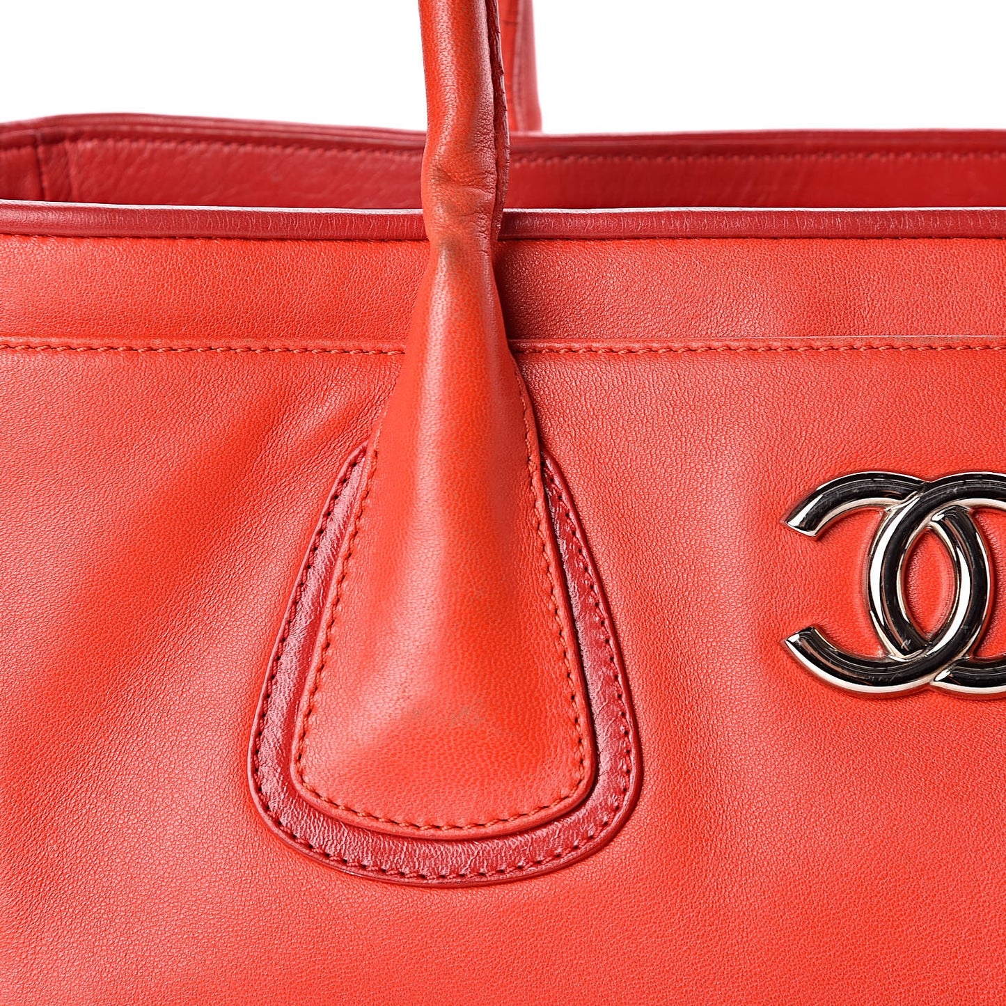 Lambskin Executive Cerf Shopper Tote Red