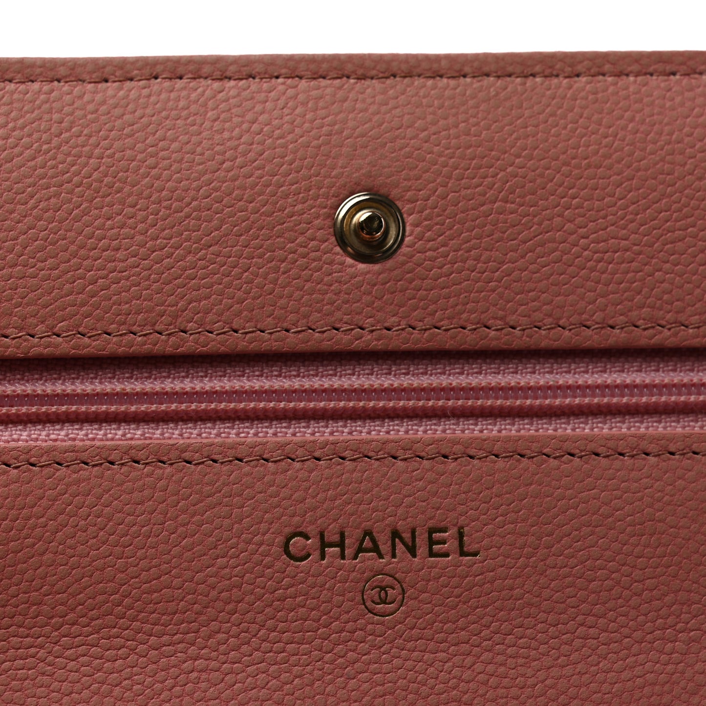 Caviar Chevron Quilted Wallet On Chain WOC Pink