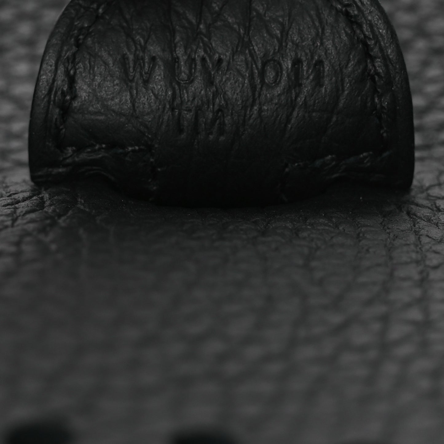 Taurillon Clemence Evelyne III PM Black