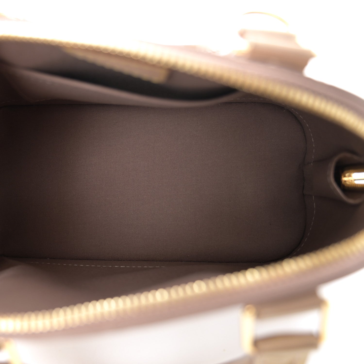 Louis Vuitton Vernis Alma BB Beige Poudre 5 of 11