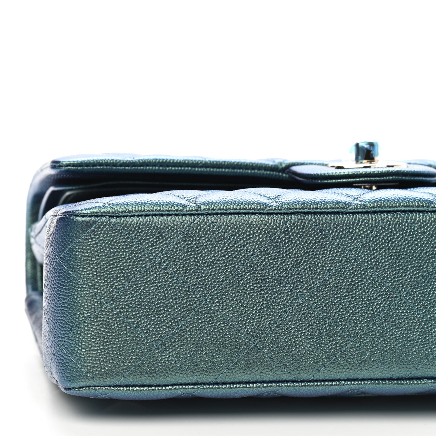 Iridescent Caviar Quilted Medium Double Flap Green