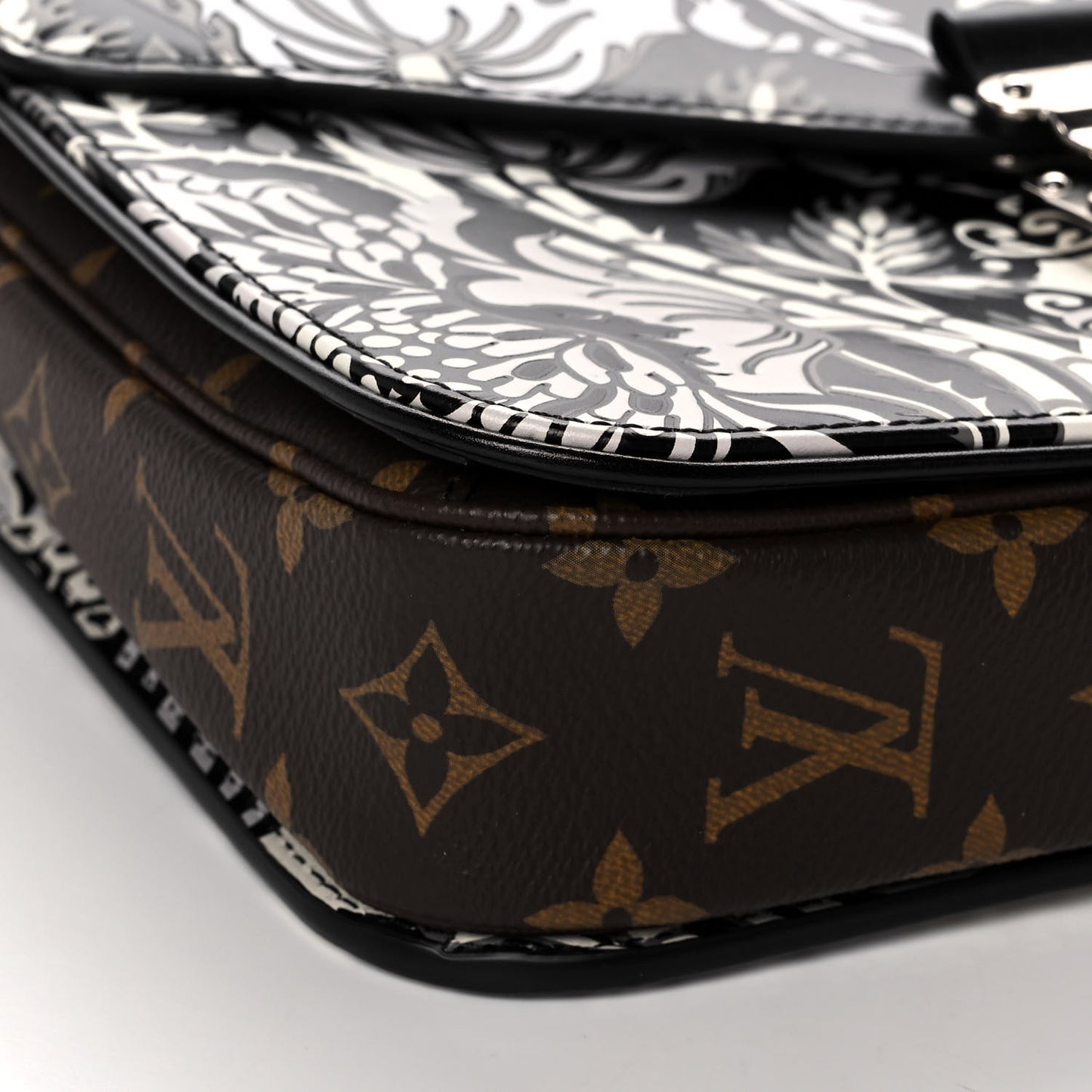 Epi Monogram Floral Pochette Metis Black White
