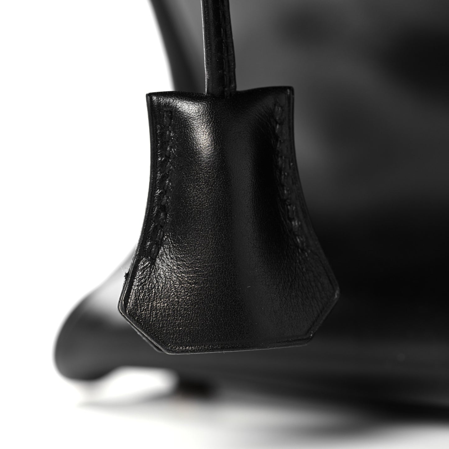 Box Kelly Retourne 32 Black