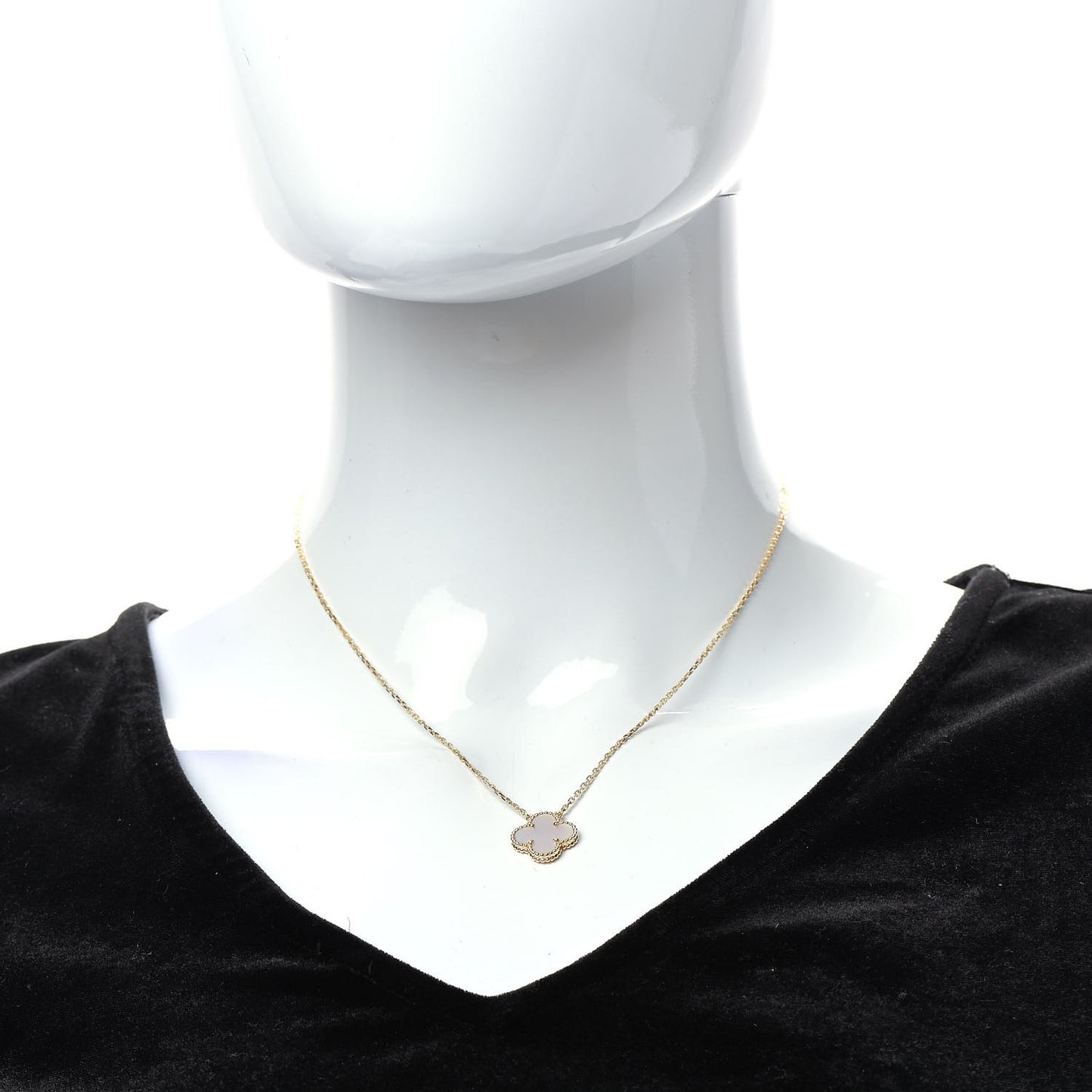 18K Yellow Gold Mother of Pearl Vintage Alhambra Pendant Necklace