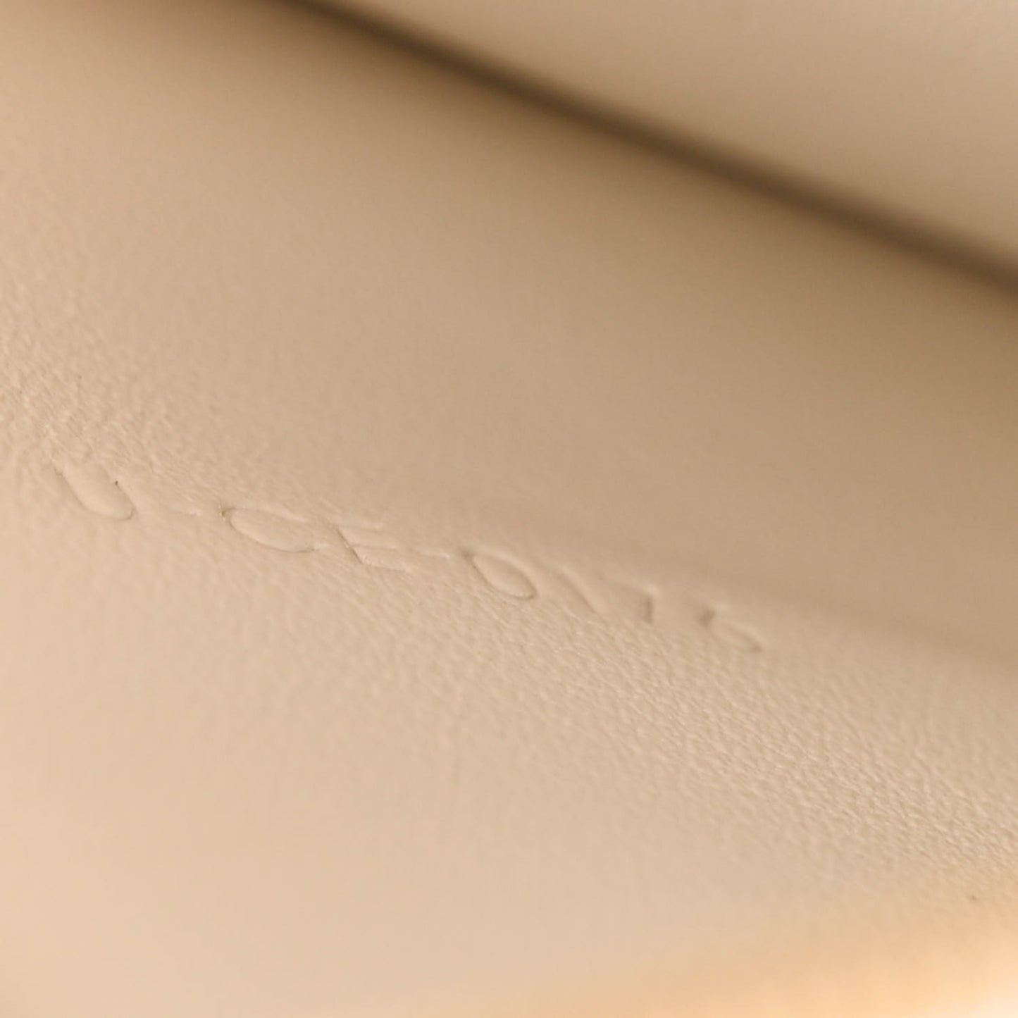 Spazzolato Calfskin Medium Classic Box Flap Bag White