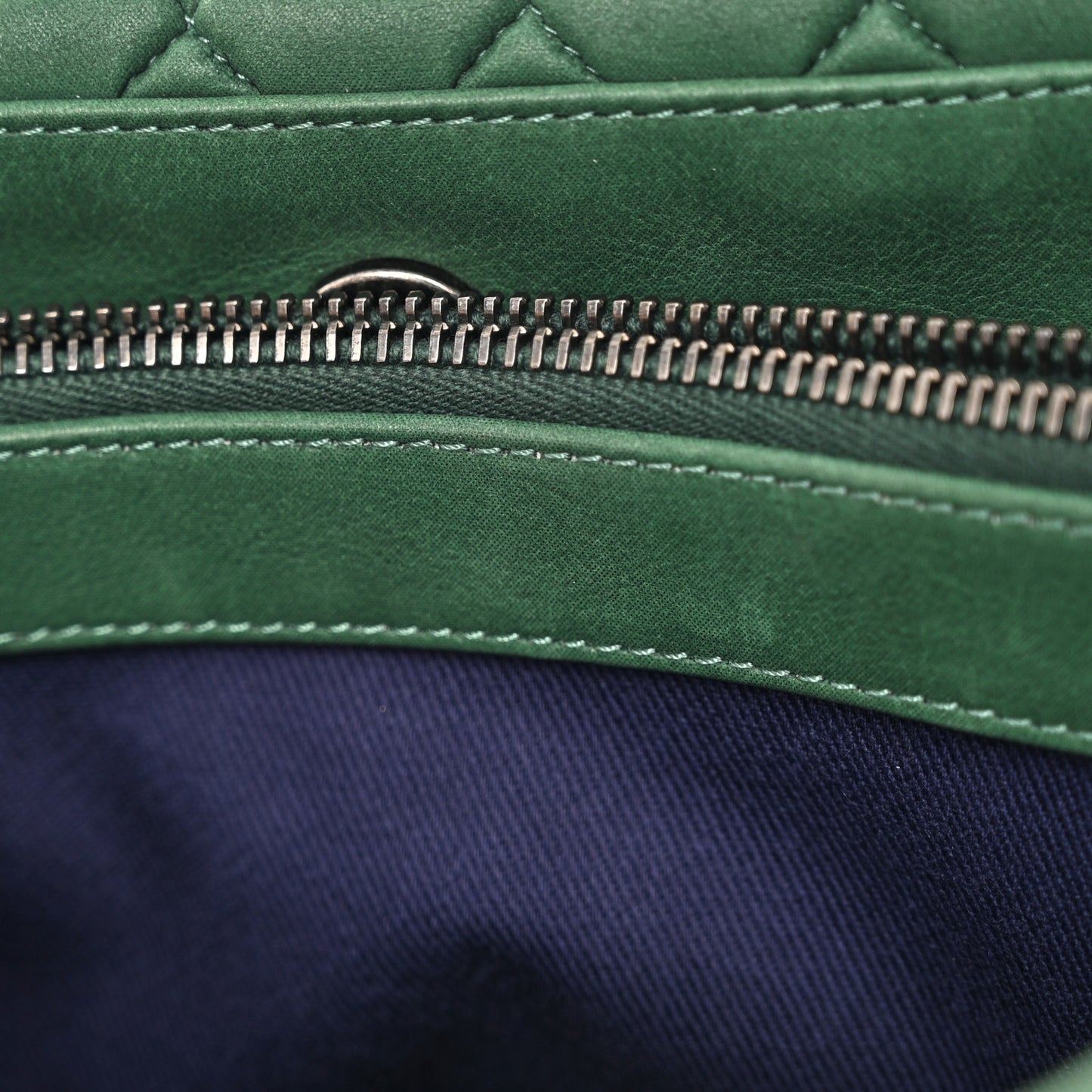 Iridescent Calfskin Quilted New Bubble Tote Vert Fonce